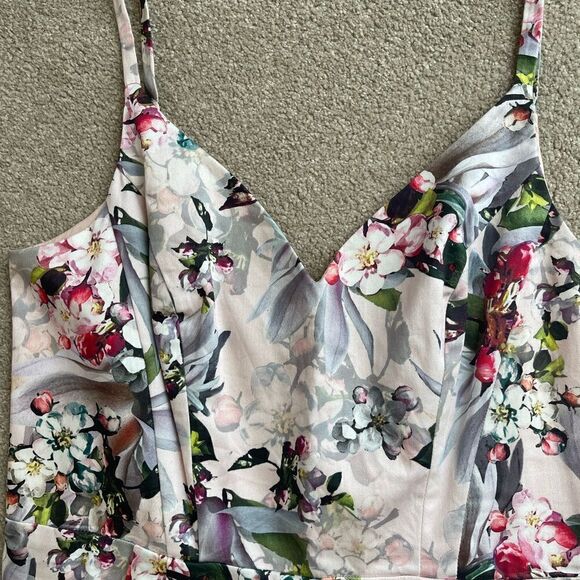 NWOT ASOS Pink Floral knee length dress size 8 - Picture 3 of 9